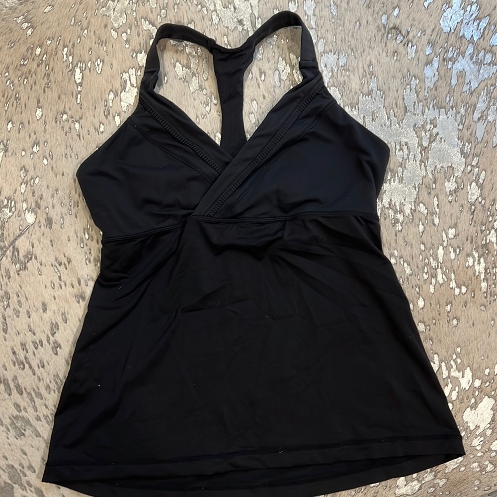 Lulu tank GUC no flaws - Luon fast dry sweat wick